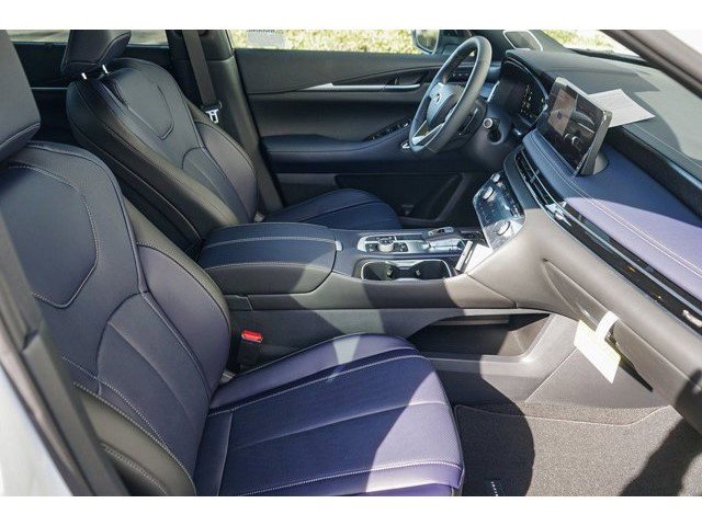 New 2026 INFINITI QX60 Sport w/ Dark Cargo Package AWD/4WD image 16