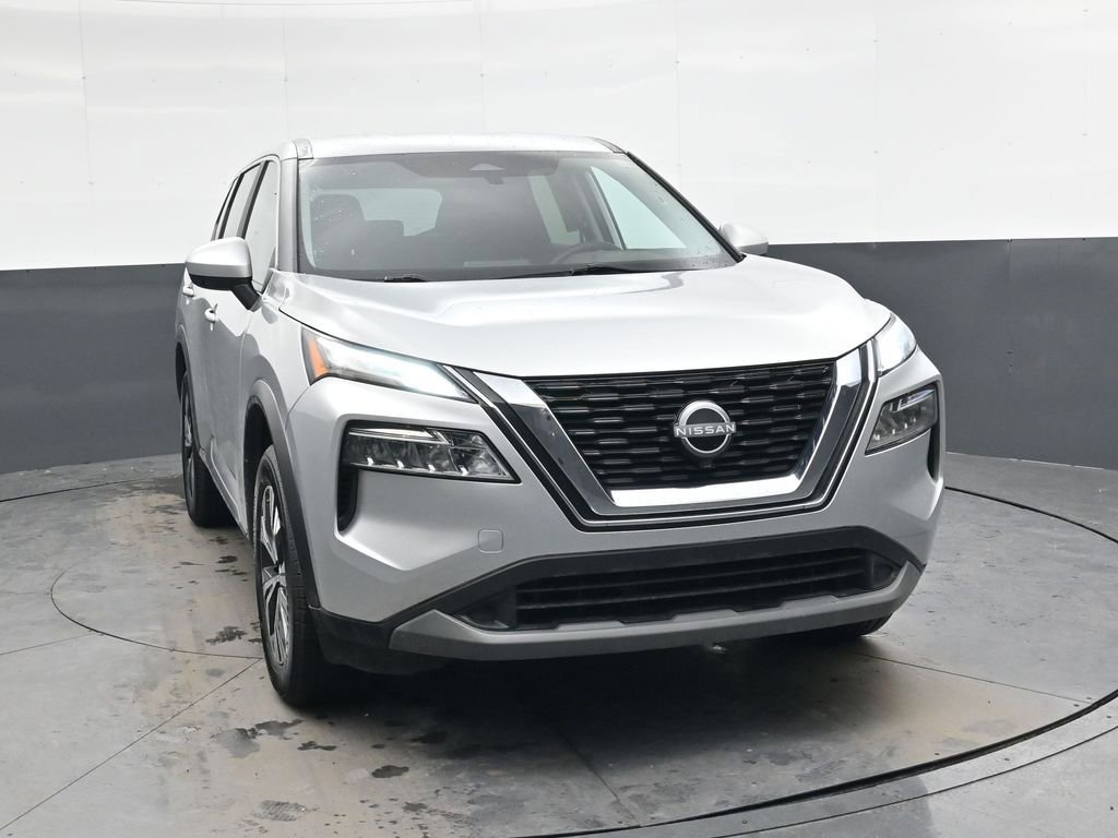 Used 2023 Nissan Rogue SV image 5