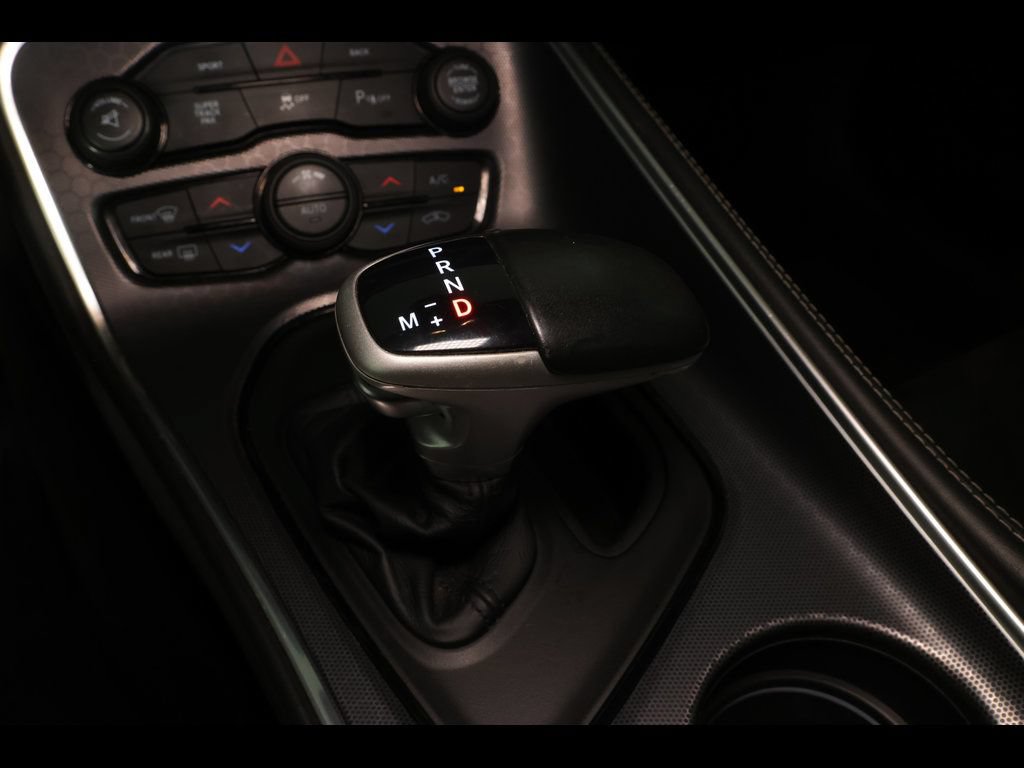 Used 2016 Dodge Challenger R/T Scat Pack w/ Leather Interior Group RWD image 23