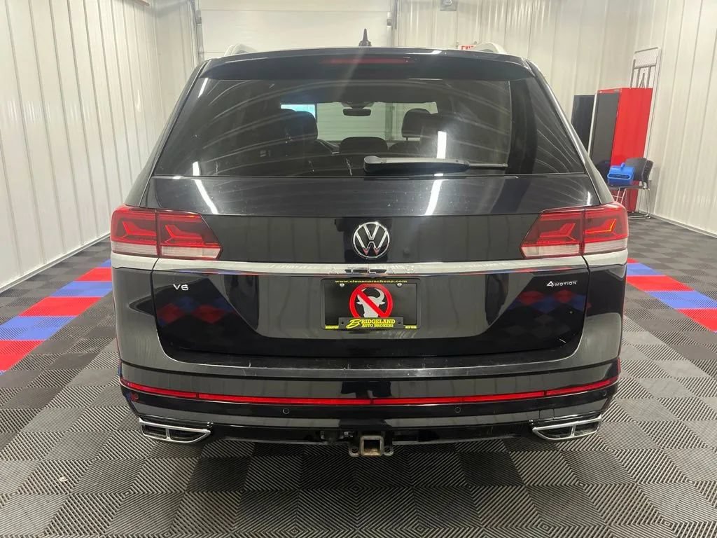 Used 2023 Volkswagen Atlas SEL Premium AWD/4WD image 3