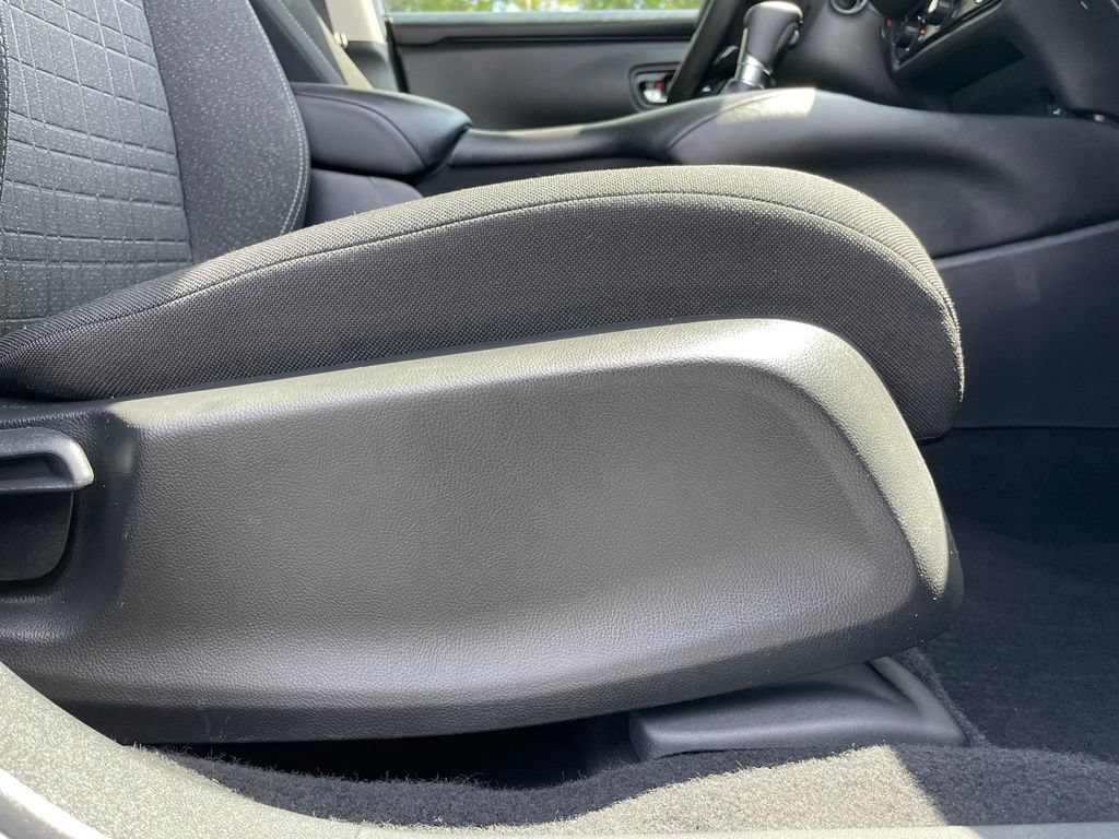 Certified 2024 Honda HR-V LX image 30
