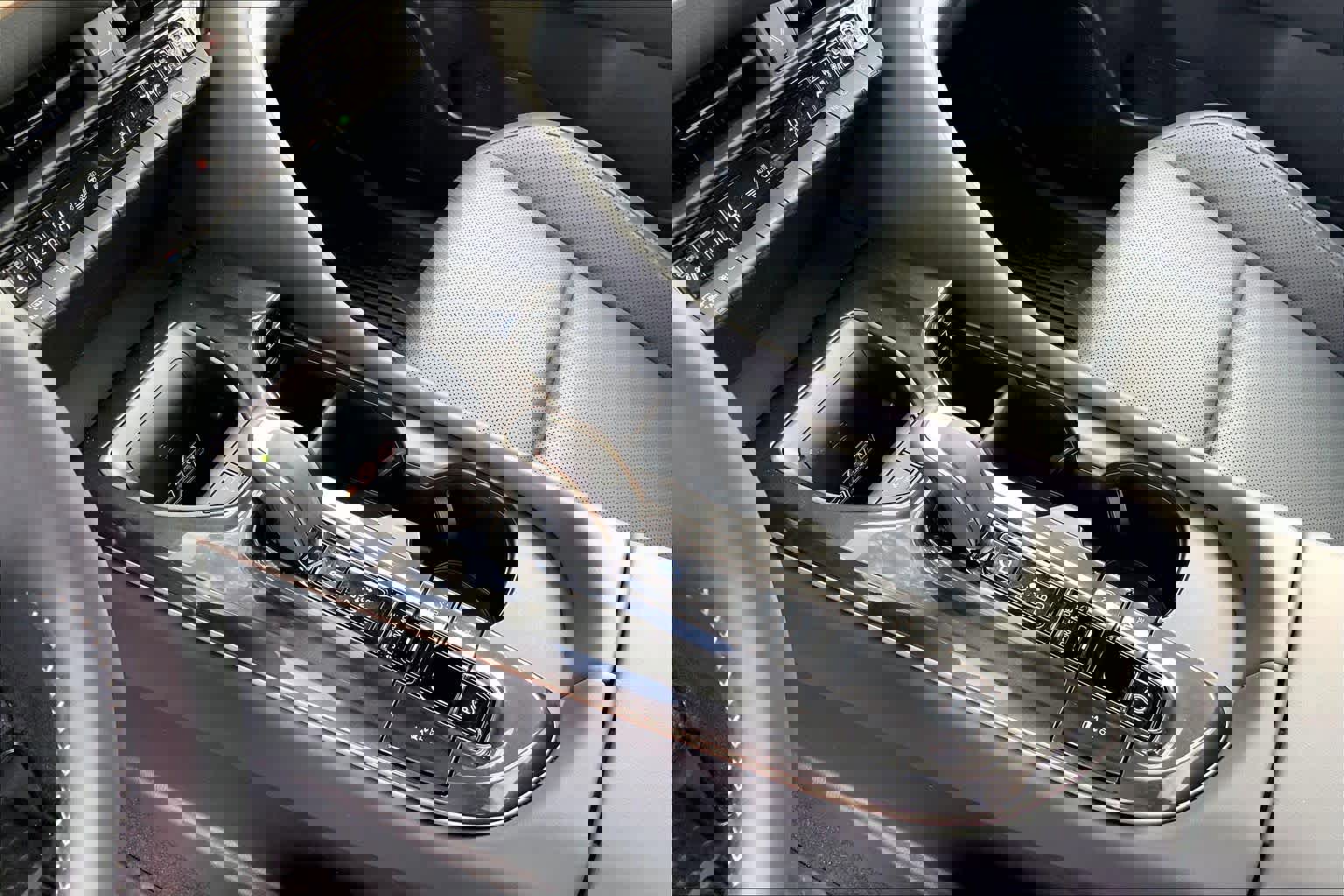 Used 2026 Toyota Crown Limited w/ Advanced Technology Package image 17