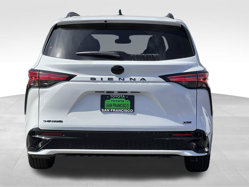 New 2026 Toyota Sienna XSE AWD/4WD image 4