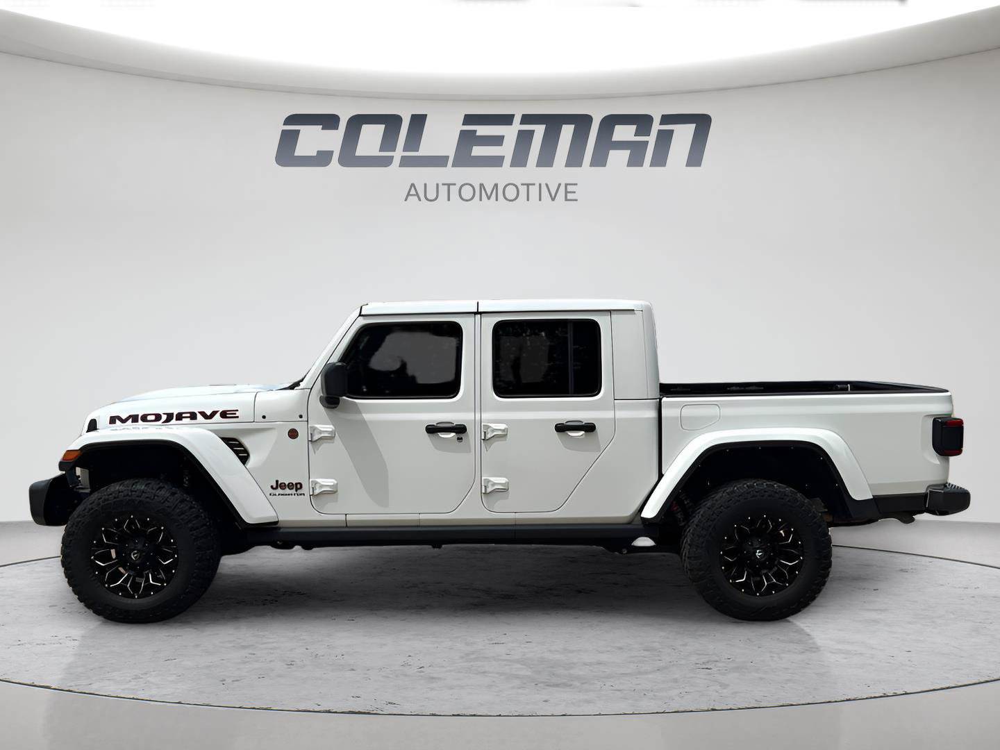 Used 2021 Jeep Gladiator Mojave AWD/4WD image 2