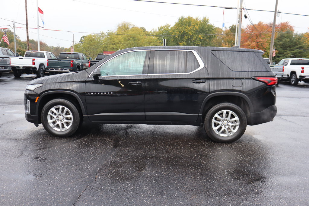Used 2023 Chevrolet Traverse LS AWD/4WD image 27