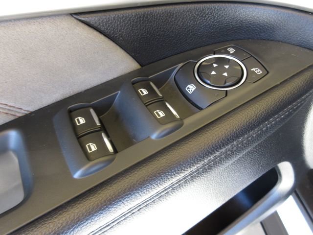 Used 2017 Ford Explorer XLT w/ Equipment Group 202A image 10