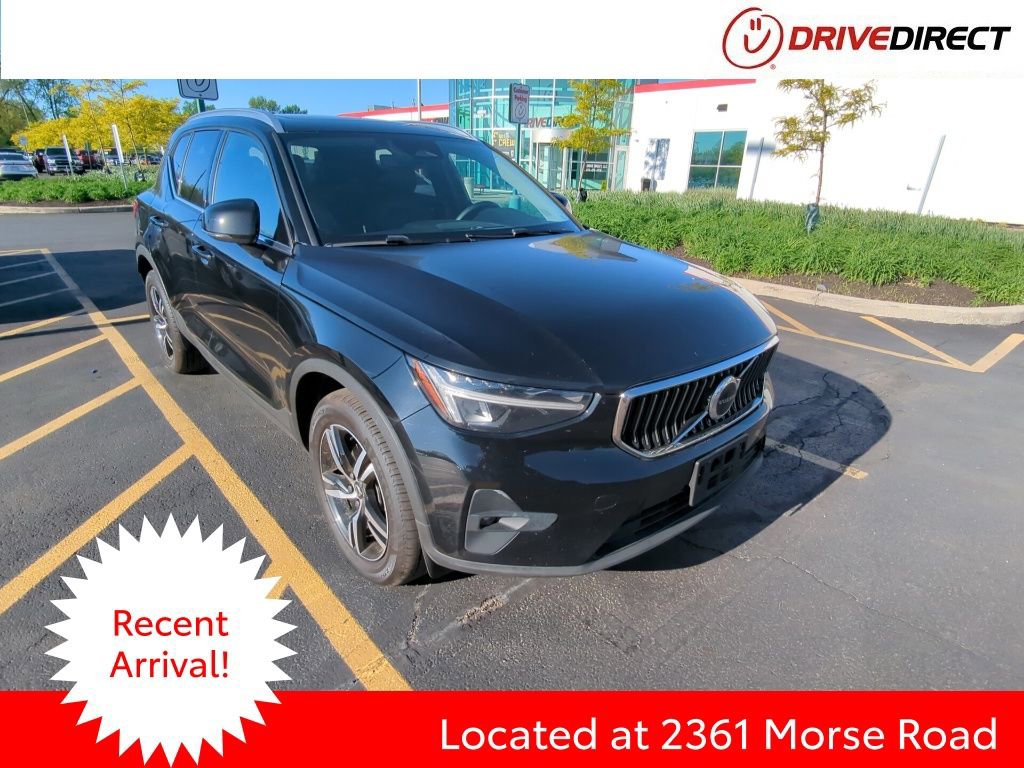 Used 2023 Volvo XC40 B5 Plus