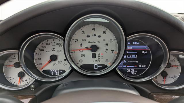 Used 2015 Porsche 911 Turbo S AWD/4WD image 21