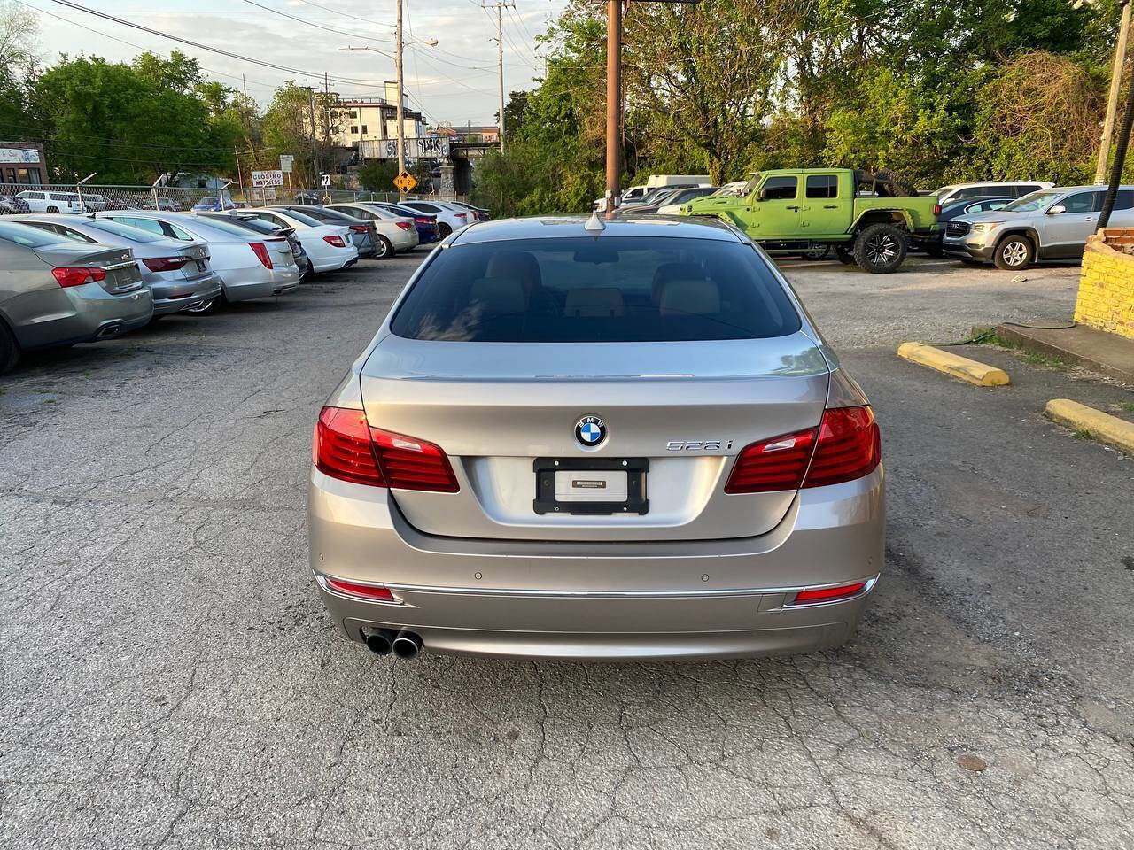 Used 2016 BMW 528i Sedan image 4