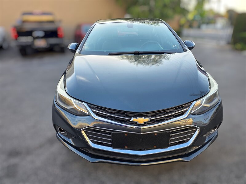 Used 2018 Chevrolet Cruze LT w/ RS Package FWD image 10
