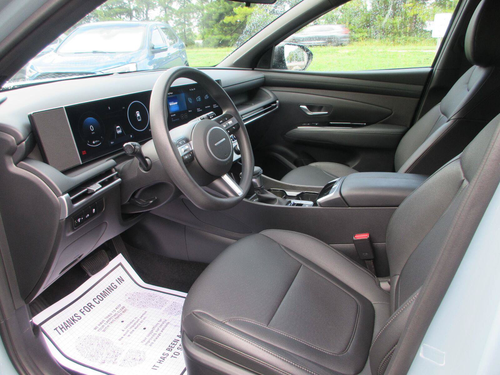 Used 2025 Hyundai Santa Cruz SEL FWD image 10