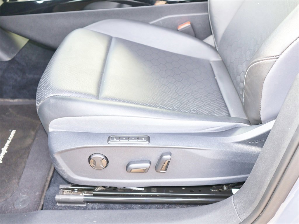 Used 2023 Volkswagen ID.4 Pro S image 15