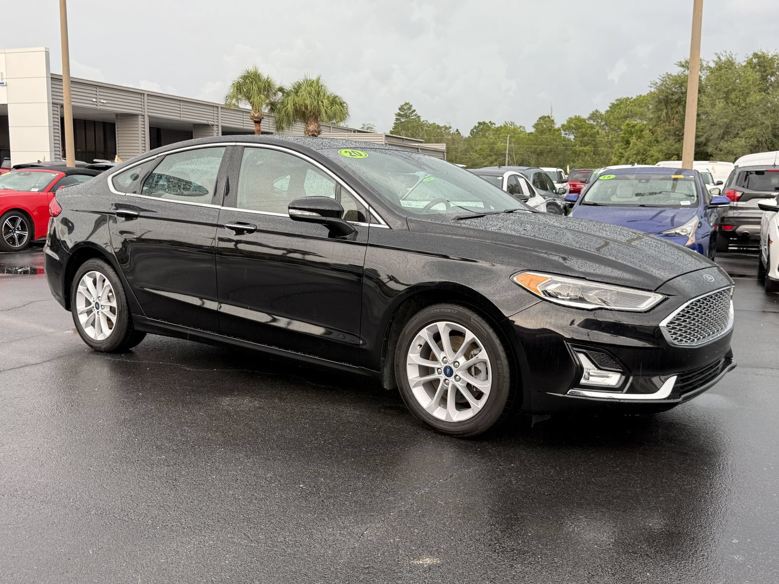 Used 2020 Ford Fusion Energi Titanium FWD image 2