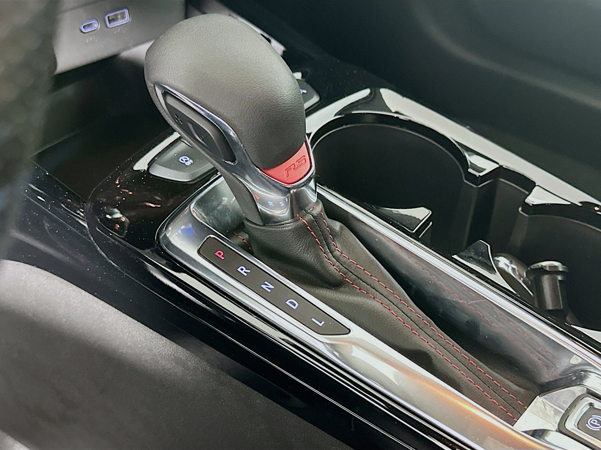 Used 2025 Chevrolet Trax RS FWD image 23