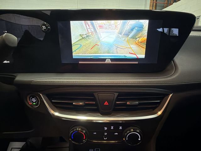 Certified 2024 Buick Encore GX Preferred FWD image 17