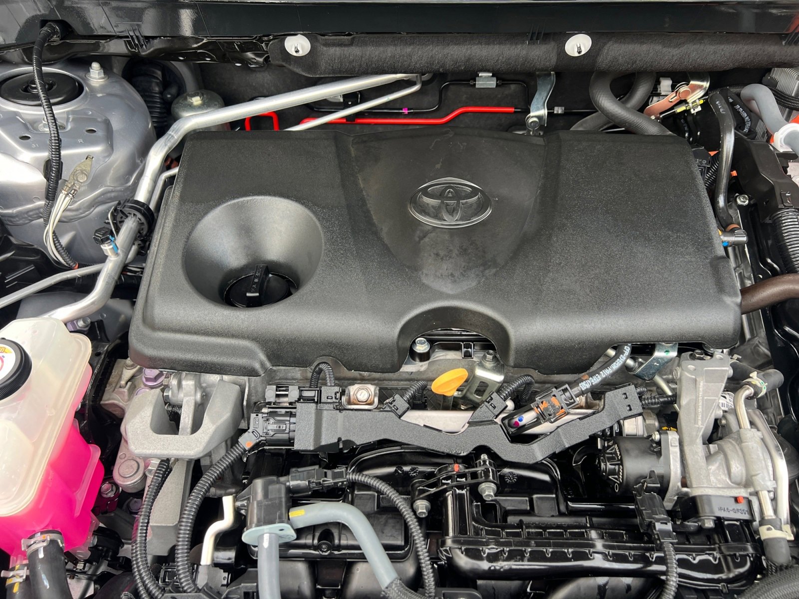 Used 2021 Toyota RAV4 XLE Premium image 37