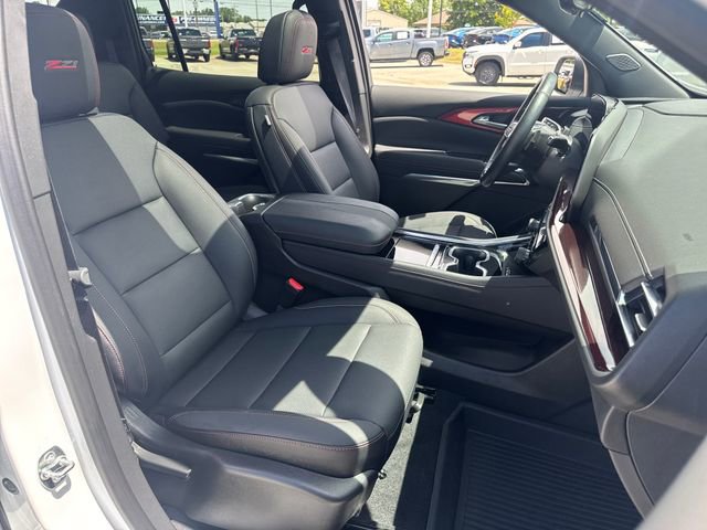 Used 2025 Chevrolet Traverse Z71 w/ Enhanced Driving Package AWD/4WD image 13