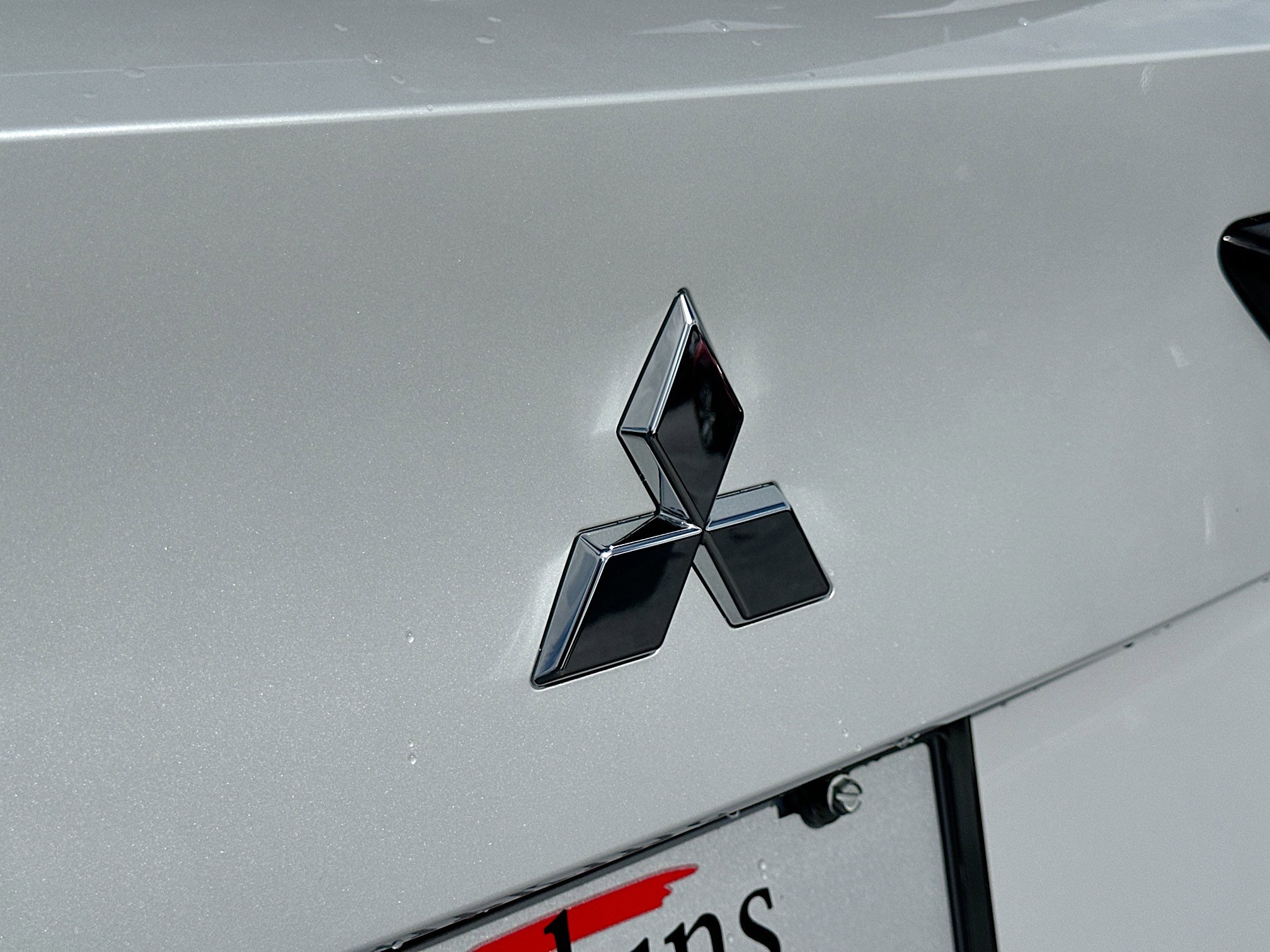 New 2025 Mitsubishi Outlander SE image 19