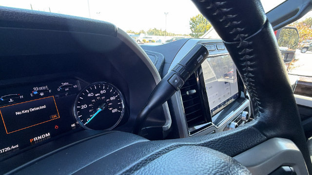 Used 2022 Ford F250 Lariat w/ Lariat Ultimate Package AWD/4WD image 25