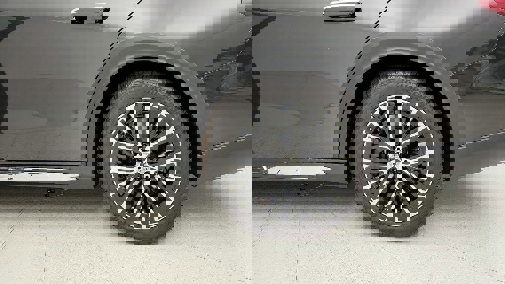 Used 2024 Mercedes-Benz E 450 4MATIC All-Terrain Wagon w/ Multicontour Seating Package image 9