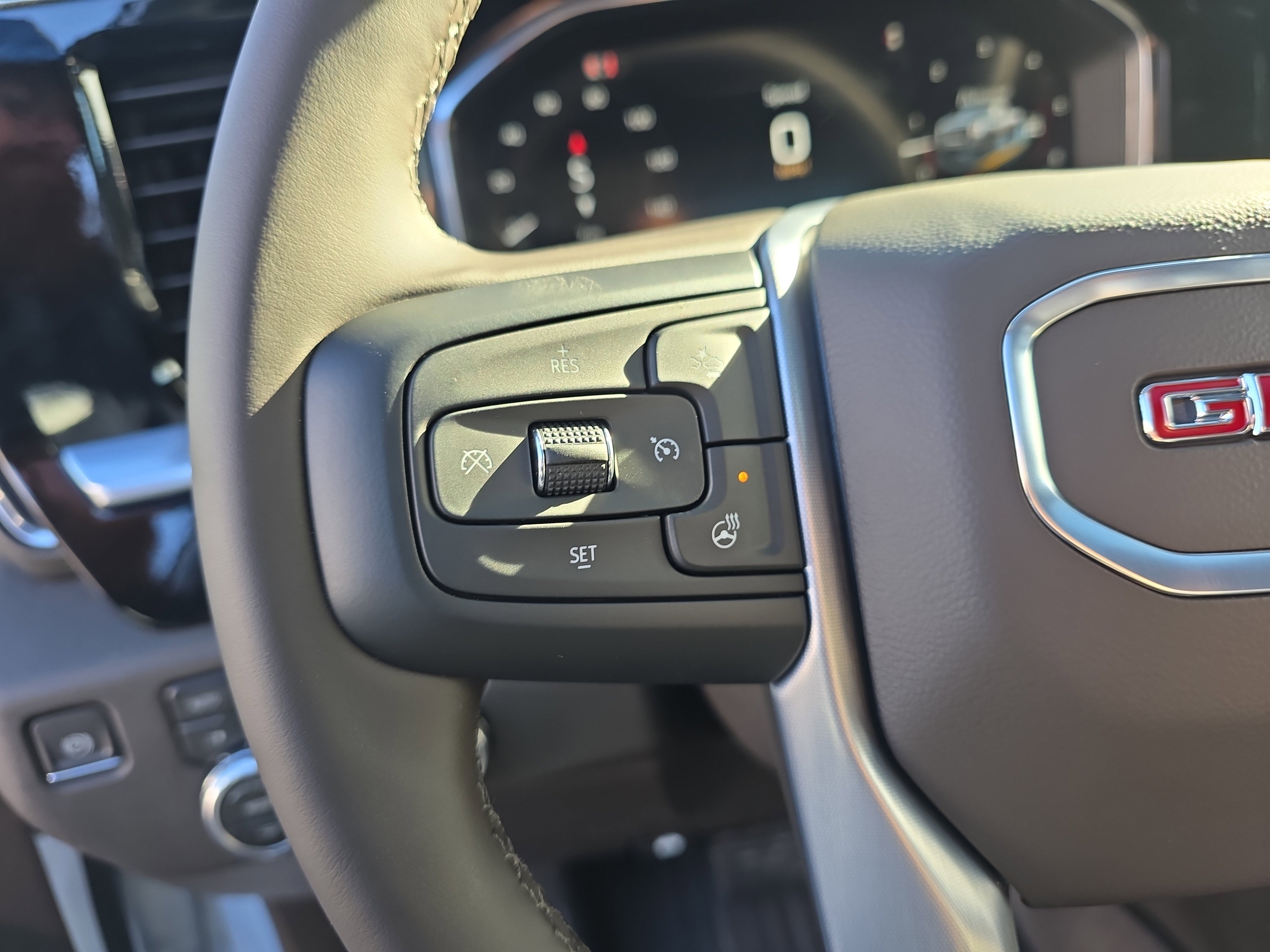 New 2026 GMC Sierra 2500 SLT w/ SLT Convenience Package image 18