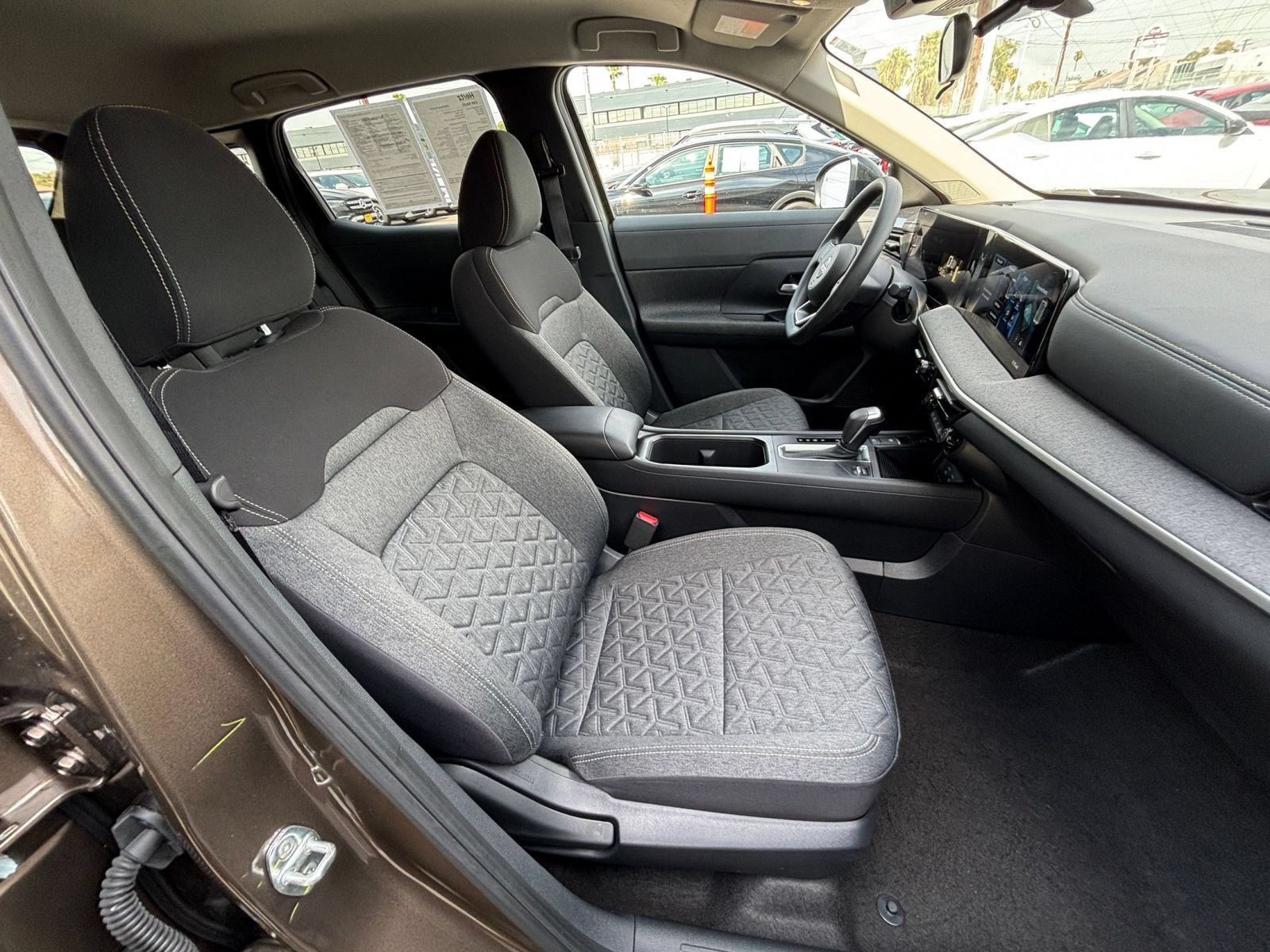 Used 2026 Nissan Kicks SV FWD image 34
