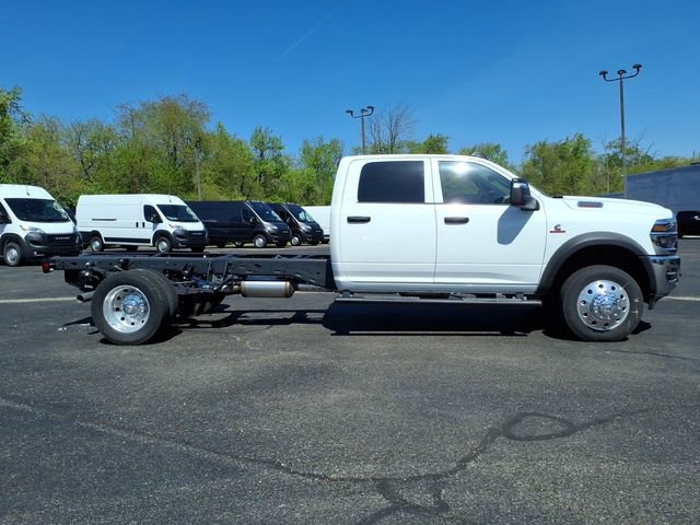 New 2026 RAM 5500 Tradesman AWD/4WD image 8