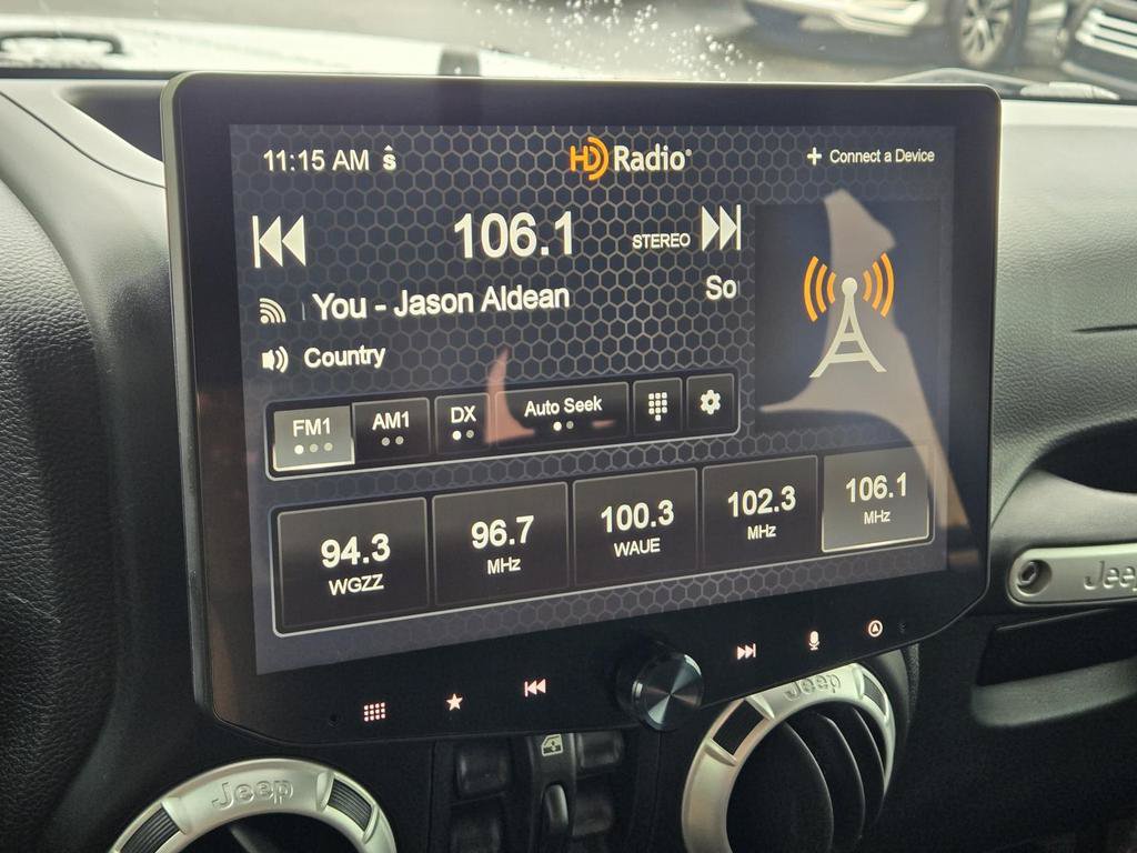 Used 2012 Jeep Wrangler Unlimited Sahara w/ Connectivity Group AWD/4WD image 23