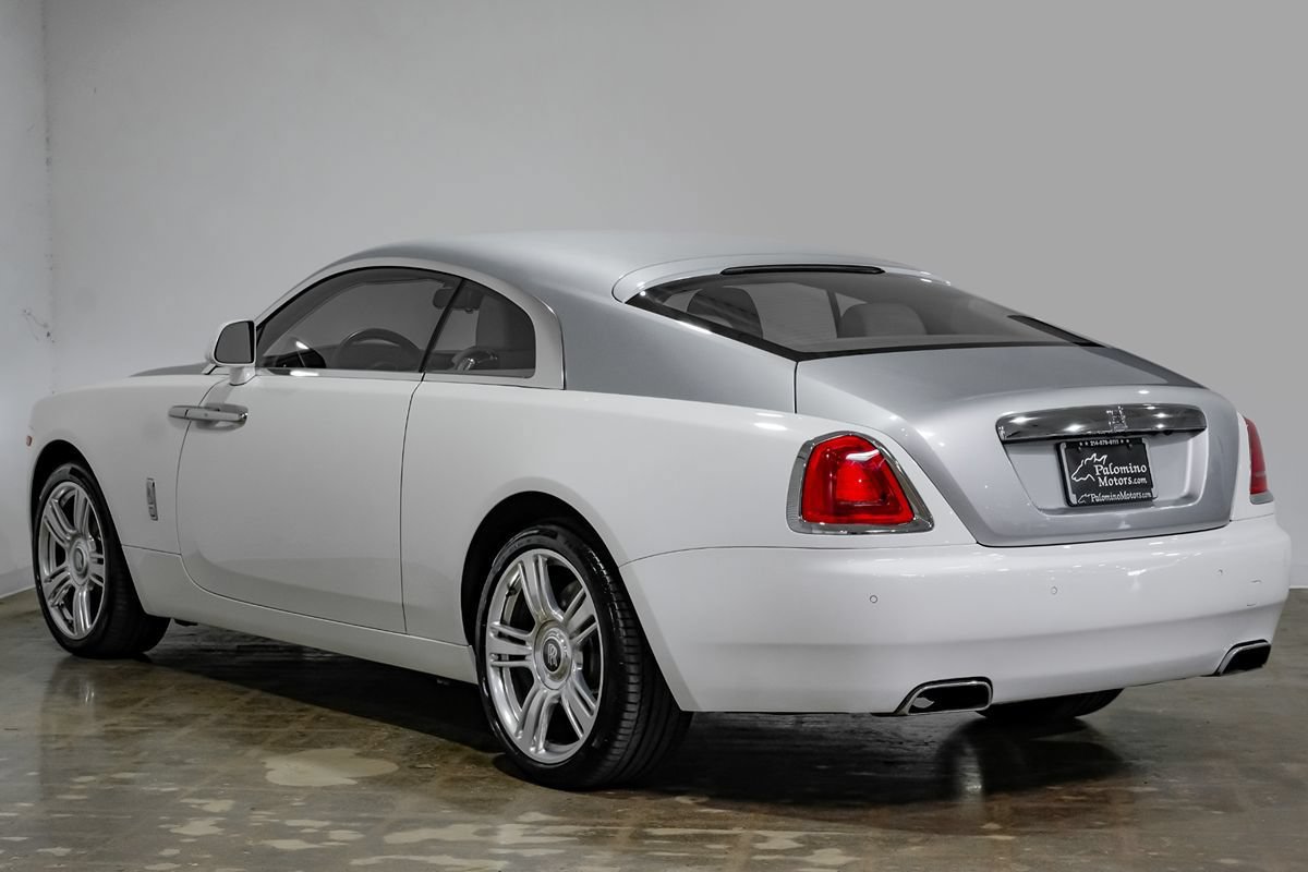 Used 2016 Rolls-Royce Wraith RWD image 9