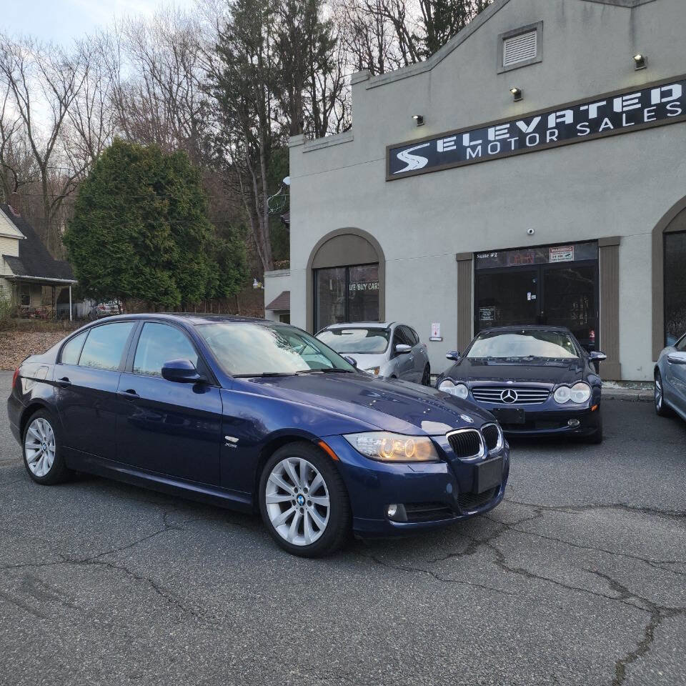 Used 2011 BMW 328i xDrive Sedan image 1