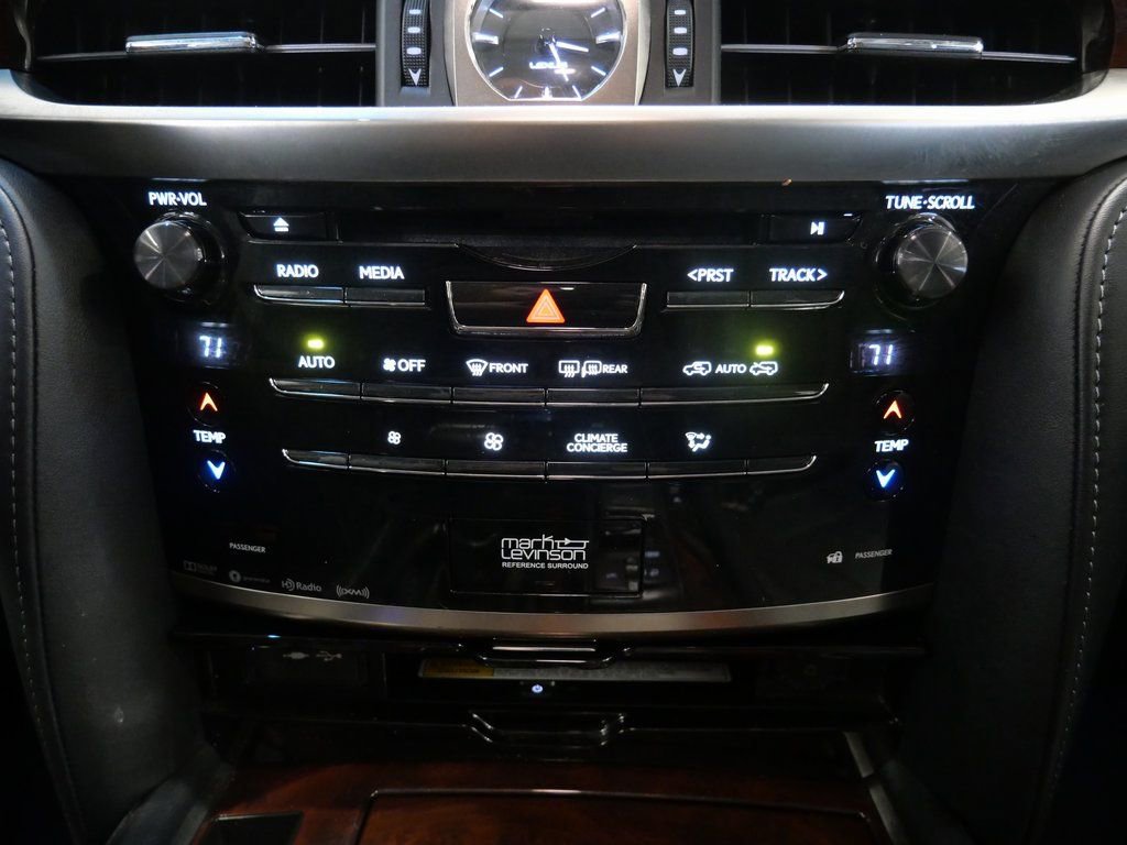 Used 2016 Lexus LX 570 4WD image 23