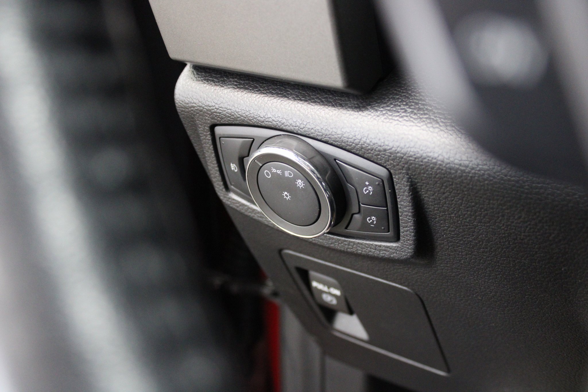 Used 2020 Ford Expedition XLT image 33