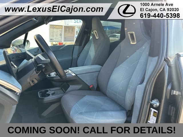 Used 2023 BMW iX xDrive50 w/ Premium Package AWD/4WD image 16