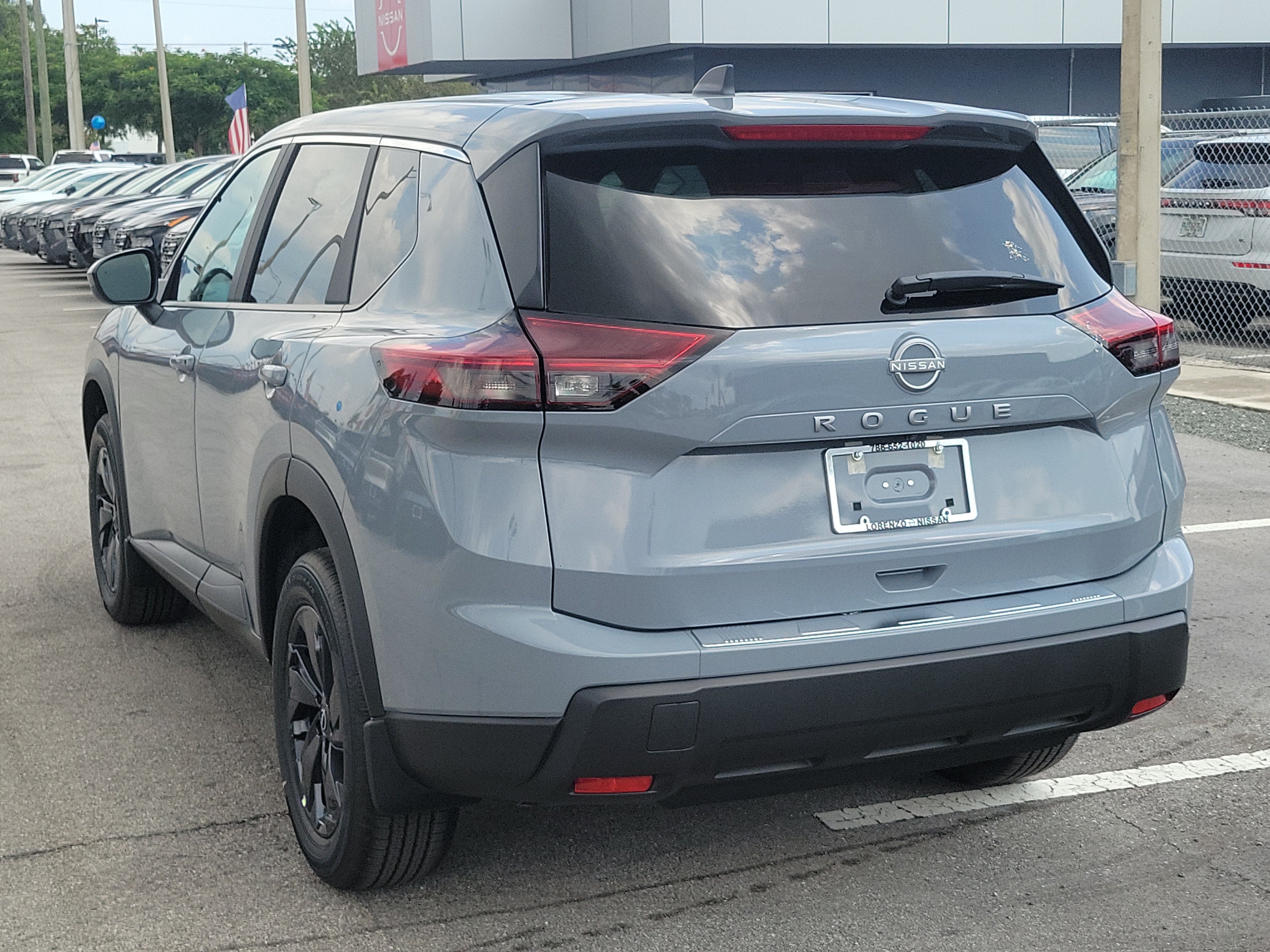 New 2027 Nissan Rogue SV FWD image 6