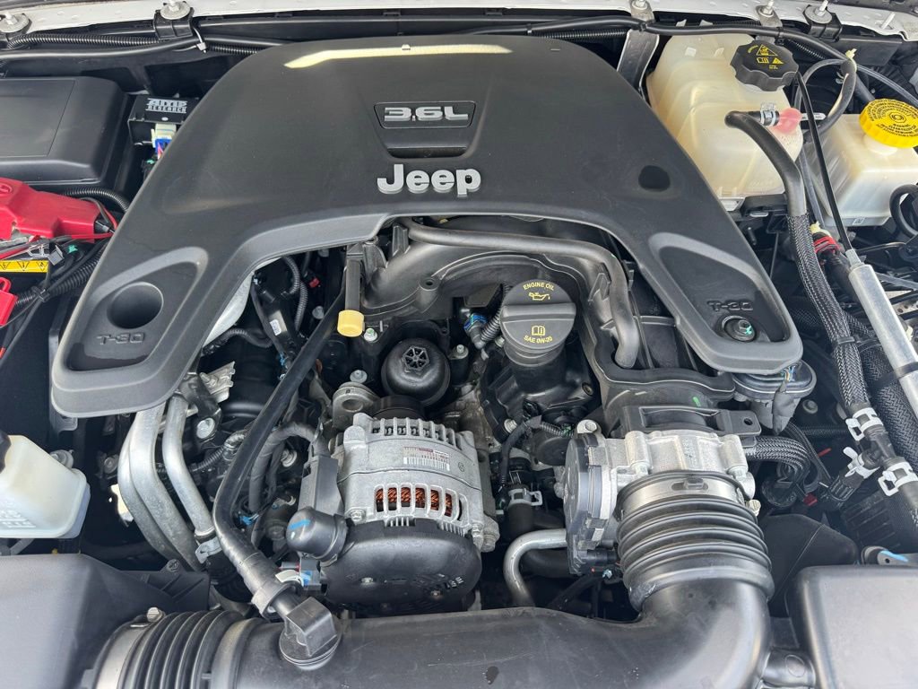 Used 2020 Jeep Gladiator Rubicon w/ Trailer Tow Package image 32