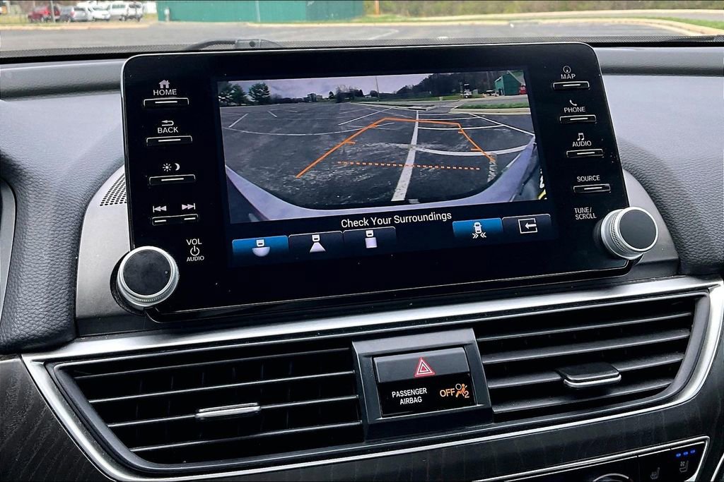 Used 2021 Honda Accord Touring image 13