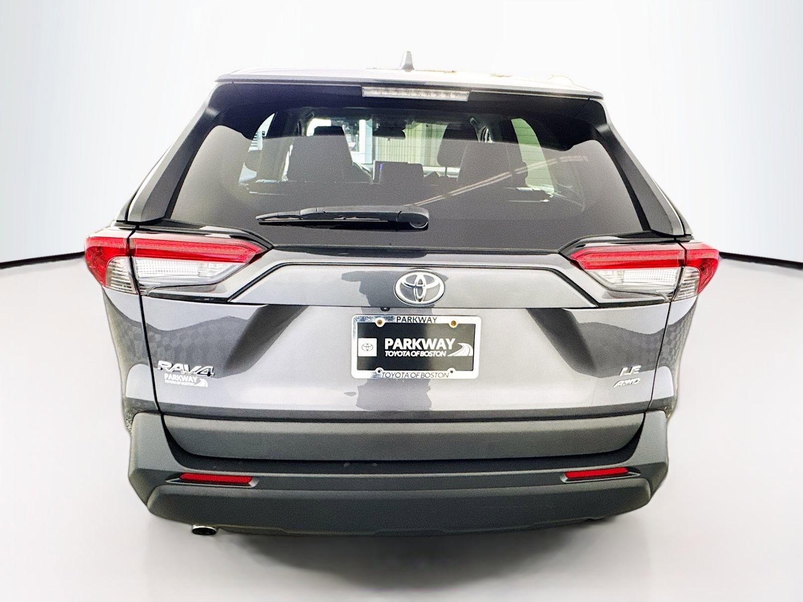 Used 2024 Toyota RAV4 LE AWD/4WD image 6