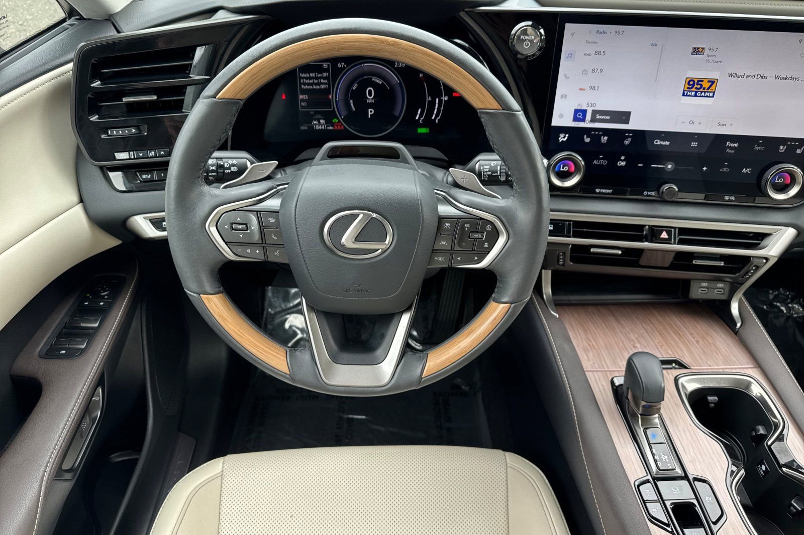Used 2024 Lexus RX 350h w/ Convenience Package AWD/4WD image 13