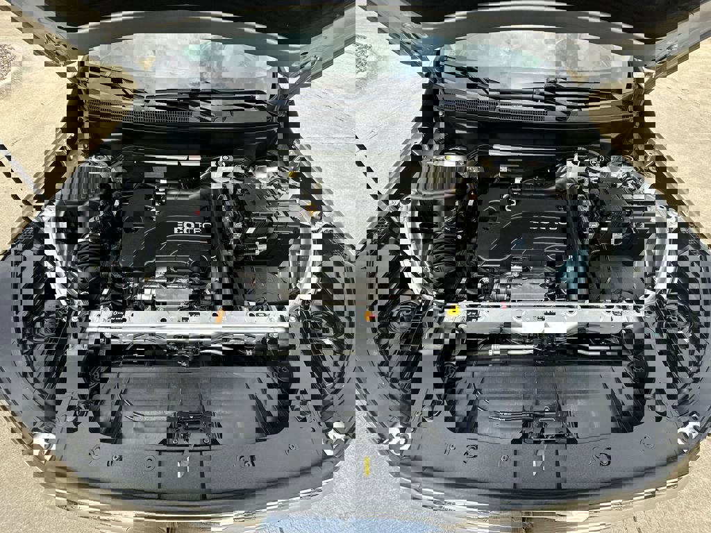 Certified 2021 GMC Terrain SLT w/ Infotainment Package II image 32