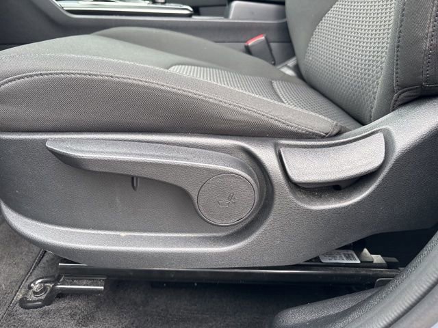 Used 2025 Kia Sportage LX image 15