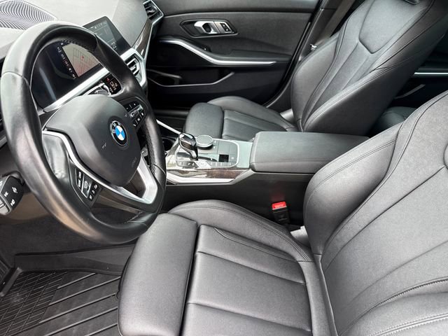 Used 2021 BMW 330i Sedan w/ Convenience Package RWD image 19