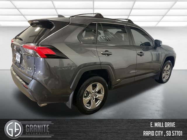 Used 2024 Toyota RAV4 XLE AWD/4WD image 6