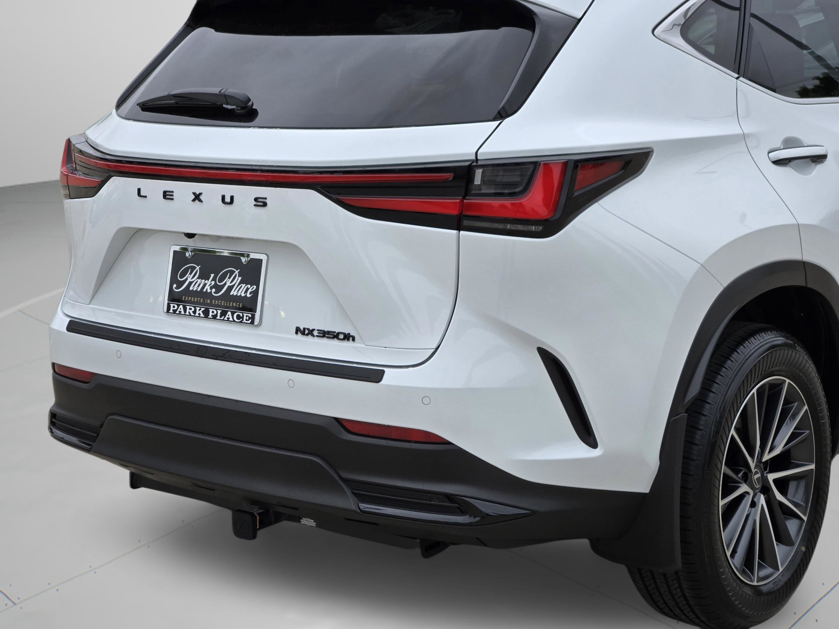 Certified 2026 Lexus NX 350h FWD w/ Accessory Package (2T) image 40