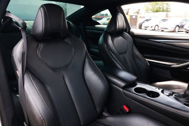 Used 2017 INFINITI Q60 2.0t w/ Premium Plus Package 2.0T RWD image 19
