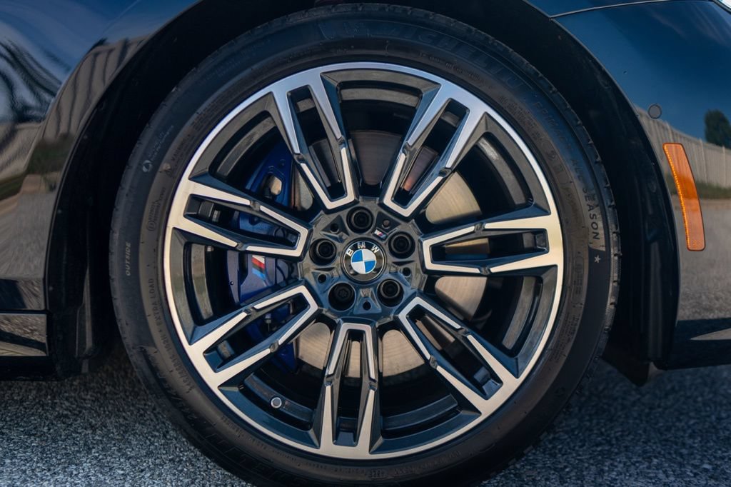 Used 2024 BMW 540i xDrive w/ Premium Package AWD/4WD image 16