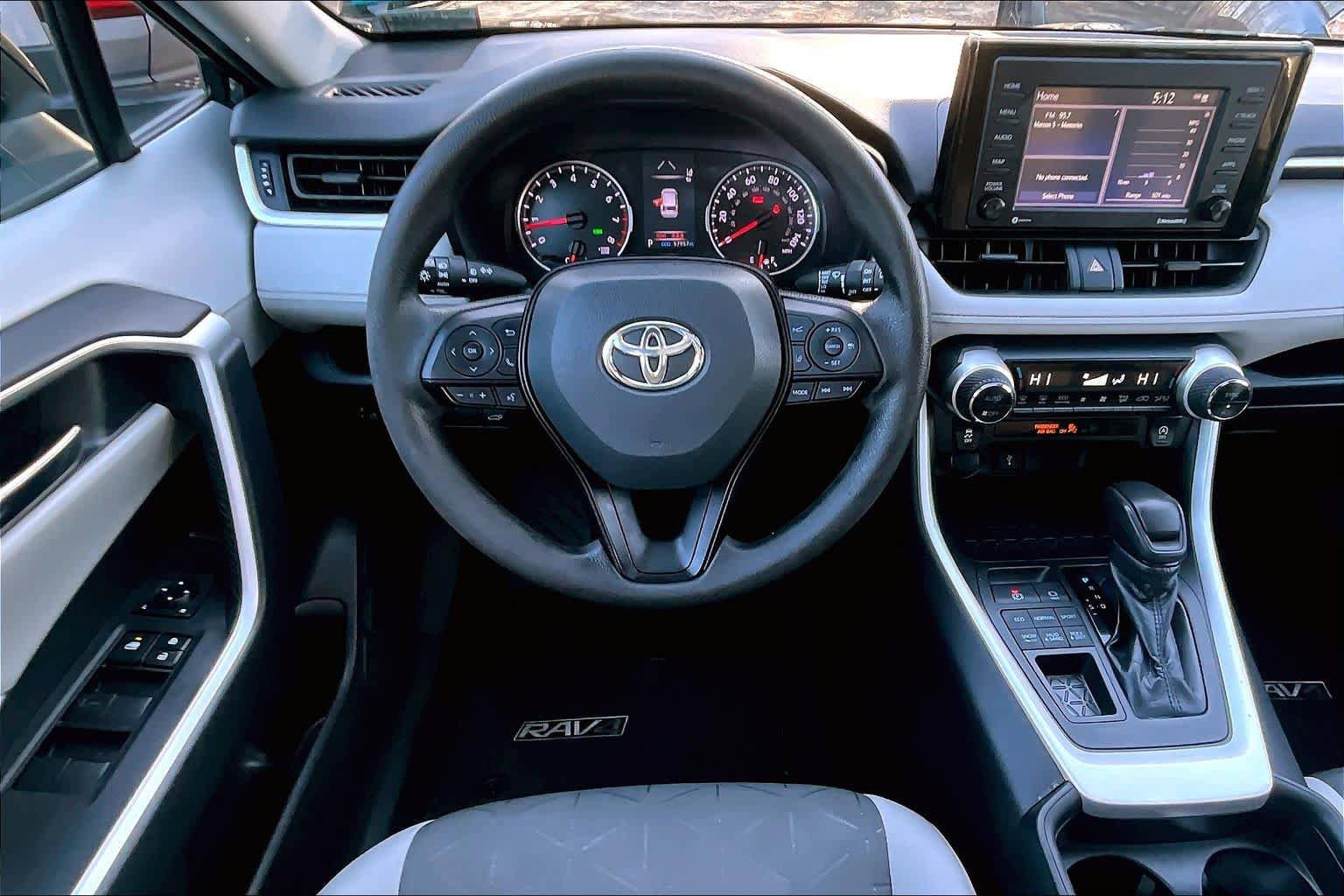 Used 2020 Toyota RAV4 XLE w/ Convenience Package AWD/4WD image 6