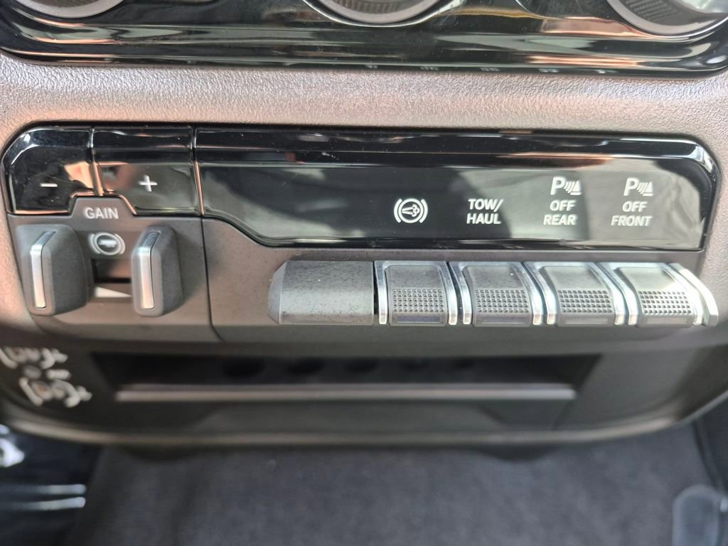 Used 2025 RAM 2500 Big Horn image 19