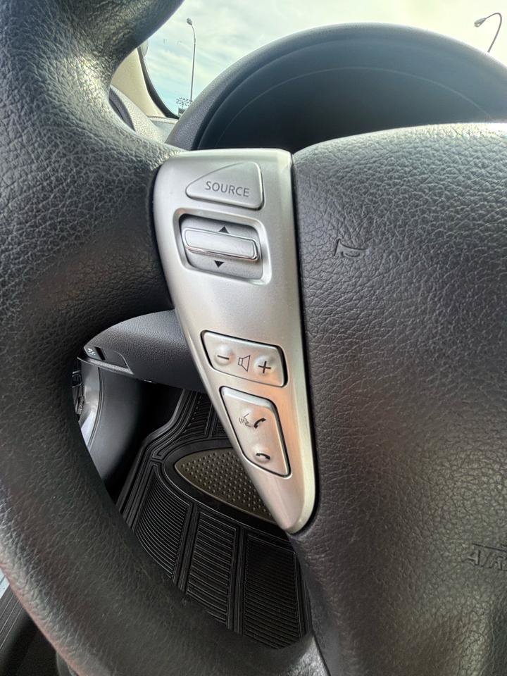 Used 2019 Nissan Versa S FWD image 13