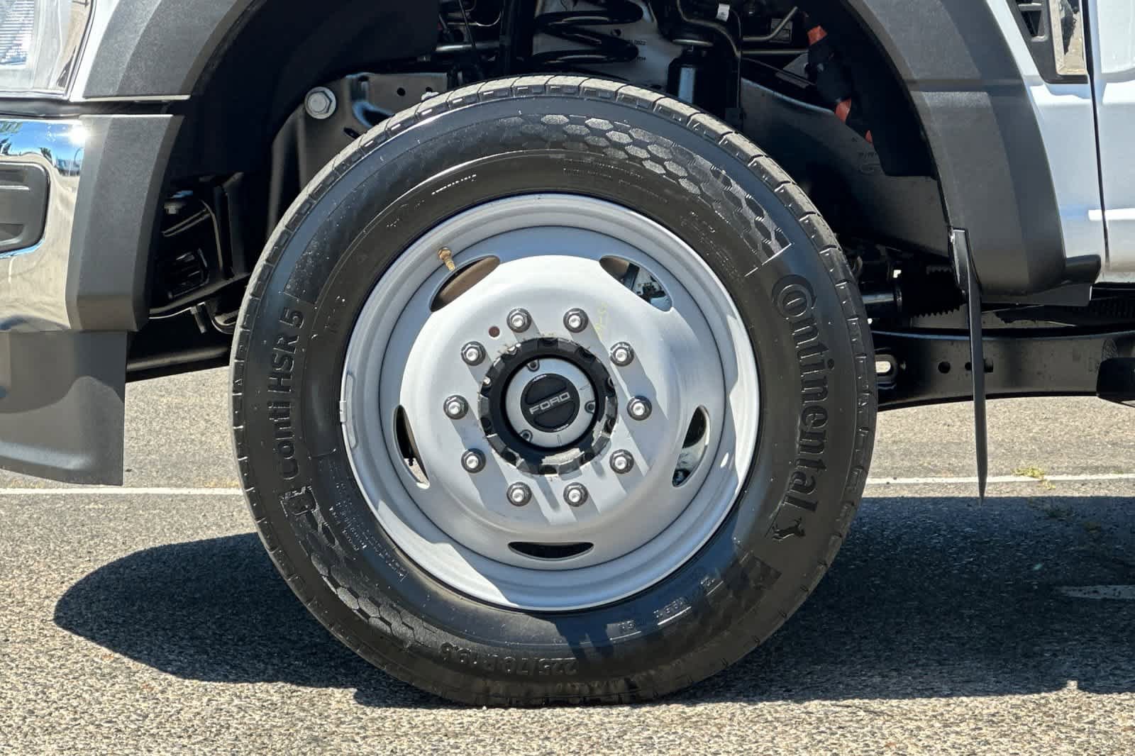 New 2026 Ford F450 4x4 SuperCab Super Duty image 24