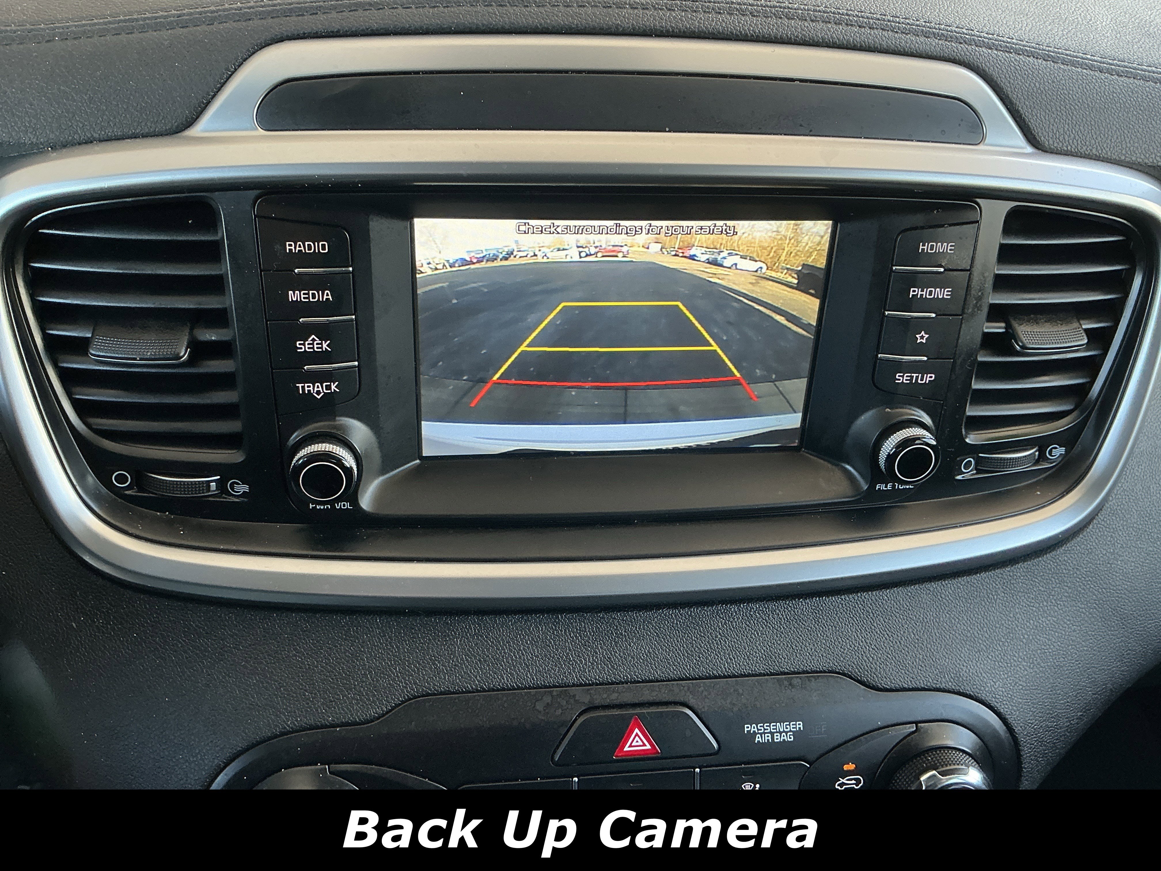 Used 2020 Kia Sorento LX image 10